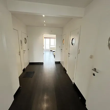 Cozy 3-bedroom On The Seafront Of T60